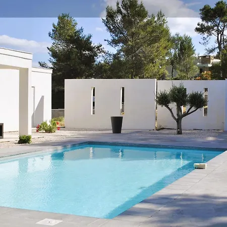 Les Vautes - Art De Vivre A La Provencale, Grande Piscine, Parking Couvert, Prise Electrique Voiture Villa *