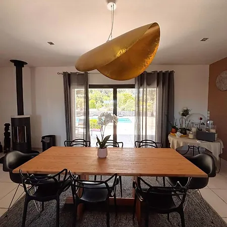 Les Vautes - Art De Vivre A La Provencale, Grande Piscine, Parking Couvert, Prise Electrique Voiture *